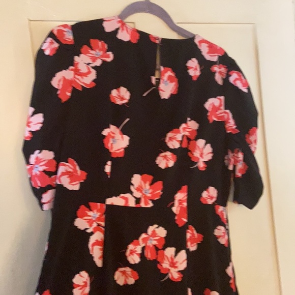 ⚡️Fitted 3/4 cap sleeve midi dress - Picture 3 of 8